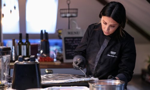 One su svoju strast pronašle u kuhanju: Upoznajte glumice, voditeljice i pjevačice koje danas uživaju s kuhačom u ruci  isprobavajući nove recepte