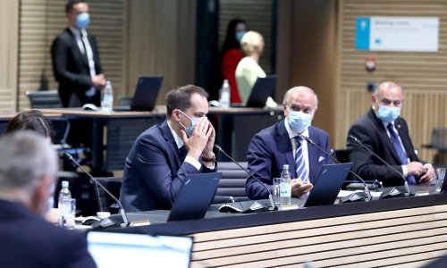 Vlada produljila obustavu ovrha do sredine listopada