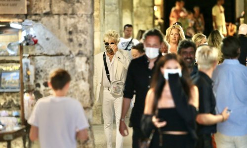 Božinović: Više od 96 posto građana pridržava se epidemioloških mjera