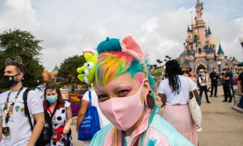 Francuska propisala obavezne maske u zatvorenim javnim prostorima