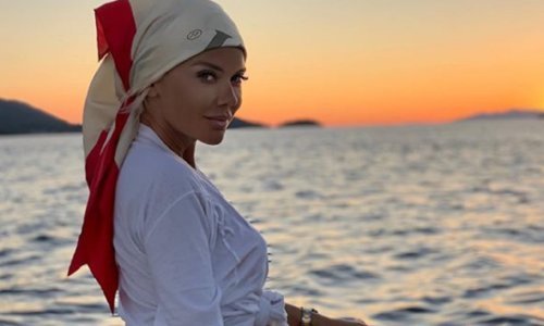 Novo zanosno izdanje: Maja Šuput u mreži od glave do pete