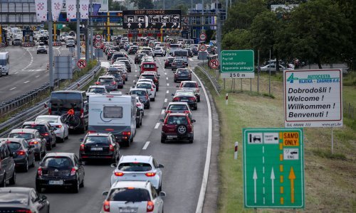 HAC: Za vikend na cestama trećina vozila manje nego lani, 34 posto manje skupljene cestarine