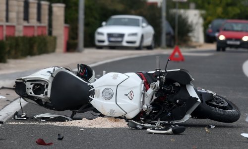 U sudaru kod Imotskog teško ozlijeđen motociklist