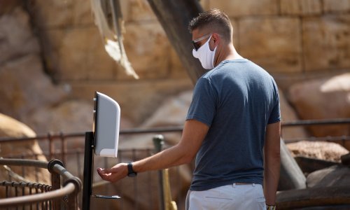 Koristite li ispravno dezinficijense? Brzinsko špricanje po rukama nije učinkovito protiv koronavirusa, a ovo su najčešće greške koje radimo