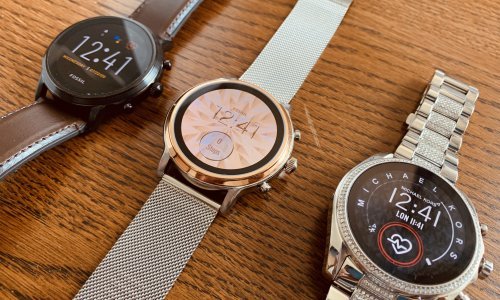 Elegancija i tehnologija u jednom: Isprobali smo najnoviju liniju pametnih satova Fossil i Michael Kors