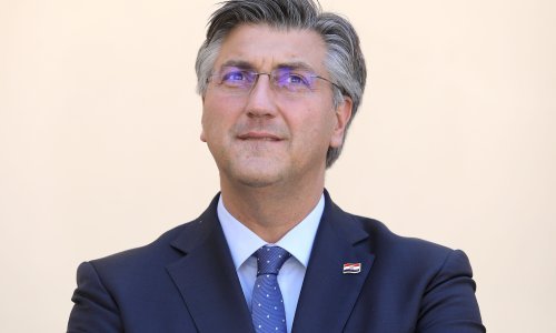 Plenković zastupnicima predstavlja program vlade, ovo su glavna obećanja