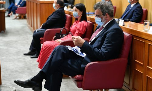 Otkrile biografije: Tko se u Vladi opušta čitanjem filozofije, tko je vitez, tko je lovac, a tko najveći sportaš?