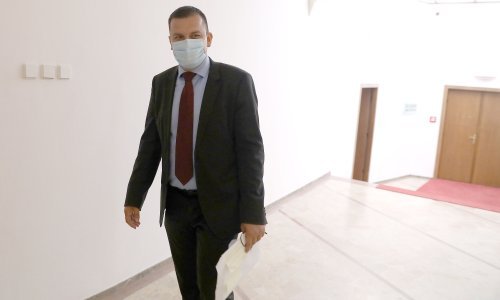 Hrebak se opet opravdavao što je došao na konstituirajuću sjednicu Sabora: Nisam nikoga ugrozio niti prekršio propise