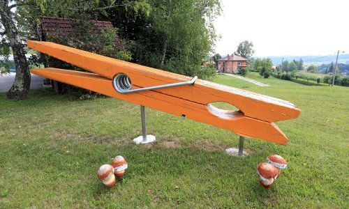 [VIDEO/FOTO] Karlovačka obitelj u vrtu ima divovsku kvačicu