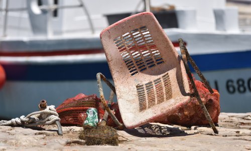 Iz mora izvukli 70 kubika smeća, od plastike do akumulatora