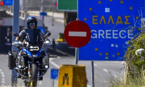 Grčka i Madrid uvode obavezno nošenje maski
