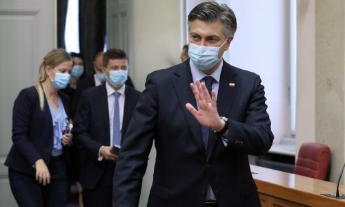 Plenković: Nek se Milanović žali sudu, a ovi iz Mosta su najveći plačljivci, veseli me da ih vidim kako plaču!