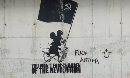 Komu smeta Mickey Mouse sa srpom i čekićem: Vandali preko umjetničkog djela Igora Grubića u garaži MSU-a ispisali proustaške poruke; iz Muzeja poručuju: Zgroženi smo!