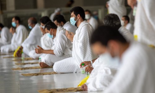 Hodočašće u Meku počelo u vrlo suženom obliku