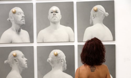 [VIDEO/FOTO] Izložba u riječkom MMSU podsjeća na trenutke koji su obilježili zadnjih 30 godina