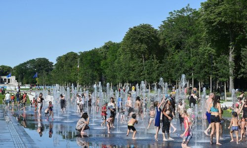 Snažan toplinski val zahvatio Francusku, temperature će se penjati i 40 stupnjeva, strahuje se od požara