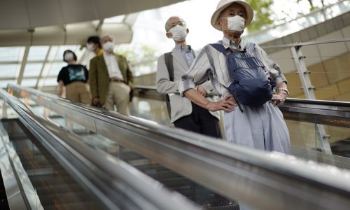 Znanstvenici razvili krvni test za rano upozorenje na teže slučajeve covida-19