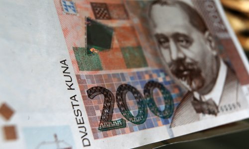 Prosječna neto plaća za prvo polugodište 6.725 kuna