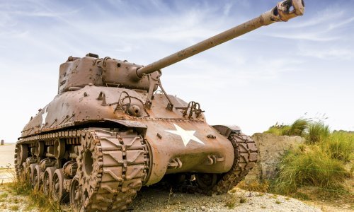 Srbijanska vojska rasprodaje tenkove i vojnu opremu