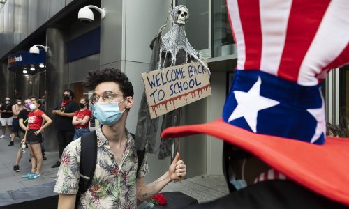 New York uvodi kontrole za karantenu na ulazima u grad; WHO: Mladi se moraju kontrolirati, njihov udio među zaraženima se utrostručio