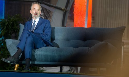 Kontroverzni psiholog Jordan Peterson teško obolio od koronavirusa u Srbiji, pogledajte ispovijest njegove kćeri