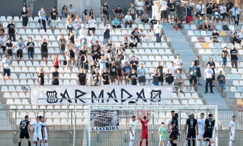 Kako je to moguće? HNS zabranio gledatelje na utakmicama, a Rijeka isti dan krenula s prodajom kompleta ulaznica za HT Prvu ligu