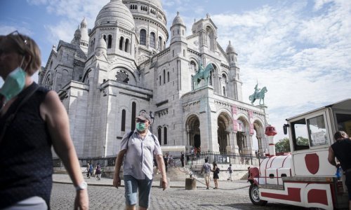 U Francuskoj rekordan broj zaraženih, od petka u cijelom Parizu maske obavezne na otvorenom
