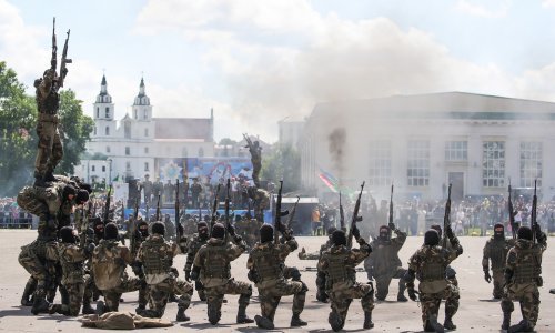 Lukašenko šalje padobransku brigadu na zapadnu granicu Bjelorusije