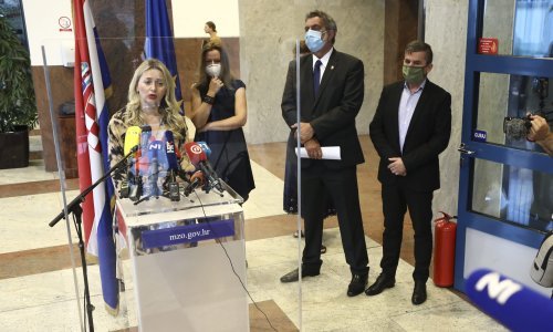 Proboj koronavirusa u škole rješavat će se ad hoc, djeca u razrednoj nastavi neće nositi maske; školski sat u Zagrebu skraćuje se na 40 minuta