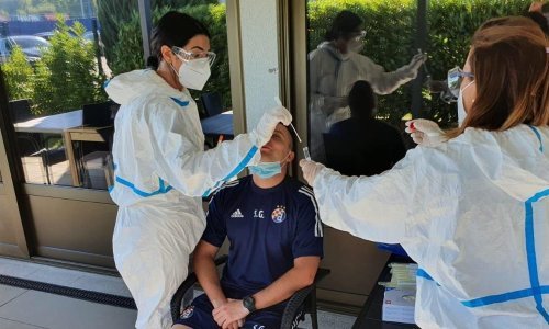 Koronavirus očekivano izazvao pomutnju u Dinamu; još ne otkrivaju tko je zaražen pa su odmah svi igrači i članovi stručnoga stožera obavili testiranje