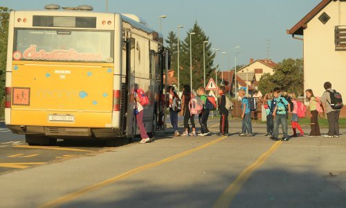 Za sufinanciranje javnog prijevoza srednjoškolaca 292 milijuna kuna