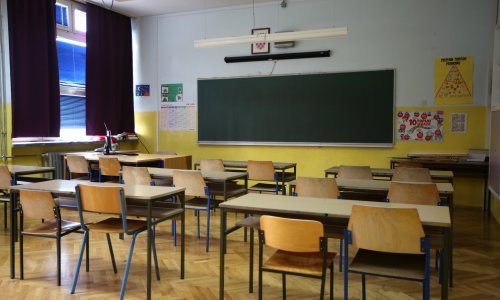 SDP: Vladajući dva tjedna prije početka škole i dalje nemaju plan
