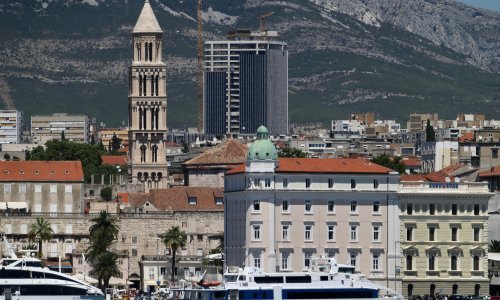 Pozitivna djelatnica pisarnice splitskog Općinskog državnog odvjetništva; kolegice u samoizolaciji