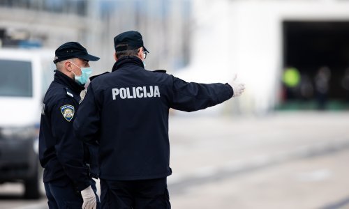 Intenzivna potraga za nestalom djevojčicom iz skupine migranata na području Slunja