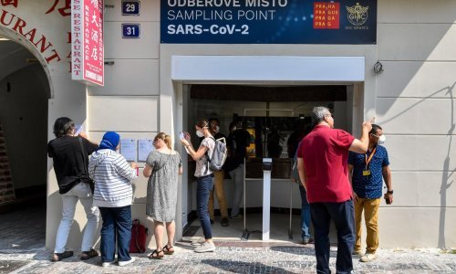 U Češkoj rekordan broj novozaraženih u jednom danu od početka epidemije - 506