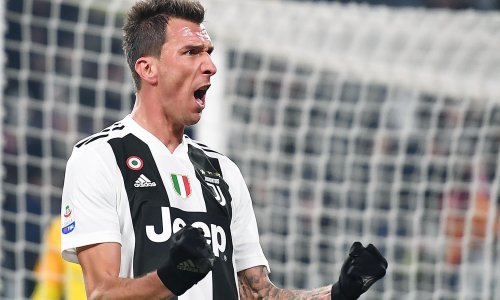 Mario Mandžukić primio se žestokog treniranja, a objavom na društvenim mrežama i otkrio gdje se trenutno nalazi