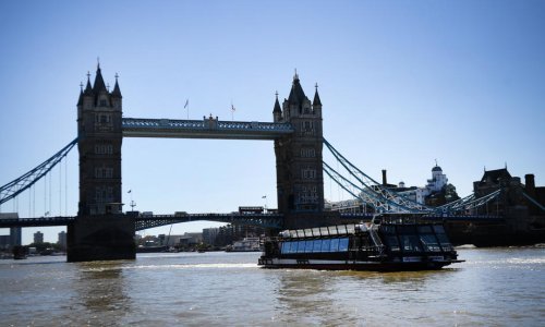 Zaglavio se londonski Tower Bridge