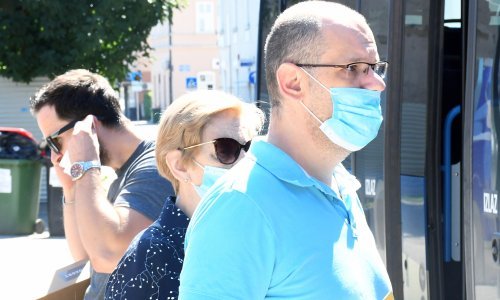 Dvoje mladih novozaraženo u Karlovačkoj županiji