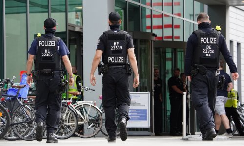 Nizozemci zbog gužve u bolnicama oboljele od Covida-19 šalju u Njemačku