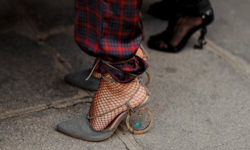 Slavni stilisti, youtuberi i modeli otkrivaju kako hod u visokim cipelama učiniti bezbolnim