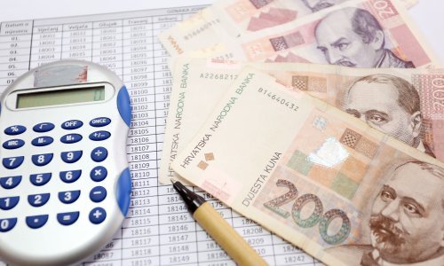 Ukupni krediti stanovništvu 135 milijardi kuna, najviše od ožujka ove godine