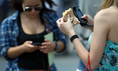 Brojne građane Hrvatske noćas je netko na mobitele zvao s nepoznatog broja; policija upozorava: Ne uzvraćajte pozive!