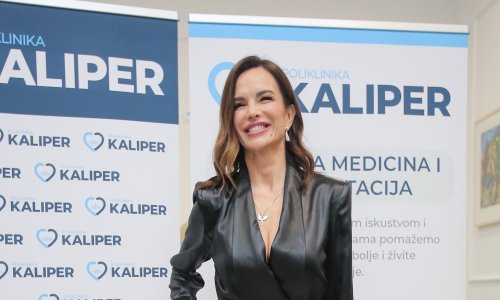 Zavodljiva u čipki: Severina se prisjetila svog godišnjeg odmora na Korčuli i zadivila izgledom