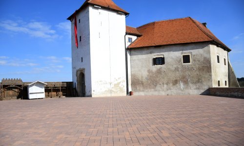 Nevrijeme u Đurđevcu: Vjetar srušio bedeme Starog grada