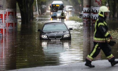[FOTO/VIDEO] Promjena vremena stigla u Hrvatsku: U Međimurju tuča, kiša opet uzrokovala poplave u Rijeci