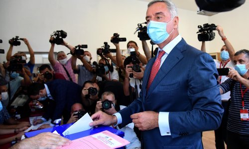 Službeni rezultati potvrdili: Đukanović odlazi s vlasti, poražen i u većim gradovima