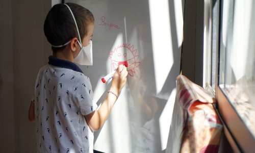 U ponedjeljak počinje škola, pogledajte što znamo o tome kako će izgledati nastava