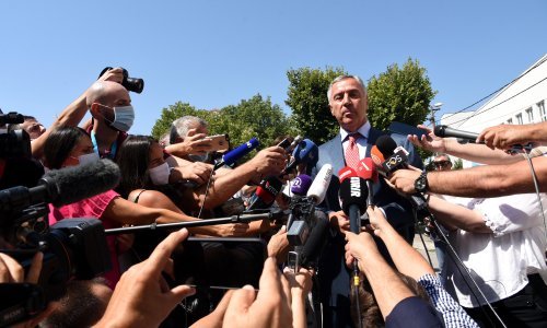 Đukanović u prvom postizbornom intervju progovorio o razlozima poraza njegova DPS-a, uperio prstom u krivce i poslao znakovite poruke o budućnosti