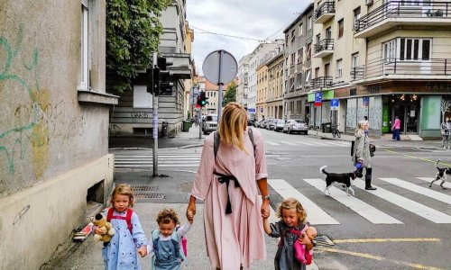 Uzbudljiva jesen pred njom: Sve tri djevojčice Nevene Rendeli Vejzović krenule u vrtić