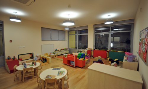 Zaražena odgojiteljica karlovačkog vrtića, djeca i zaposlenici izvedeni van